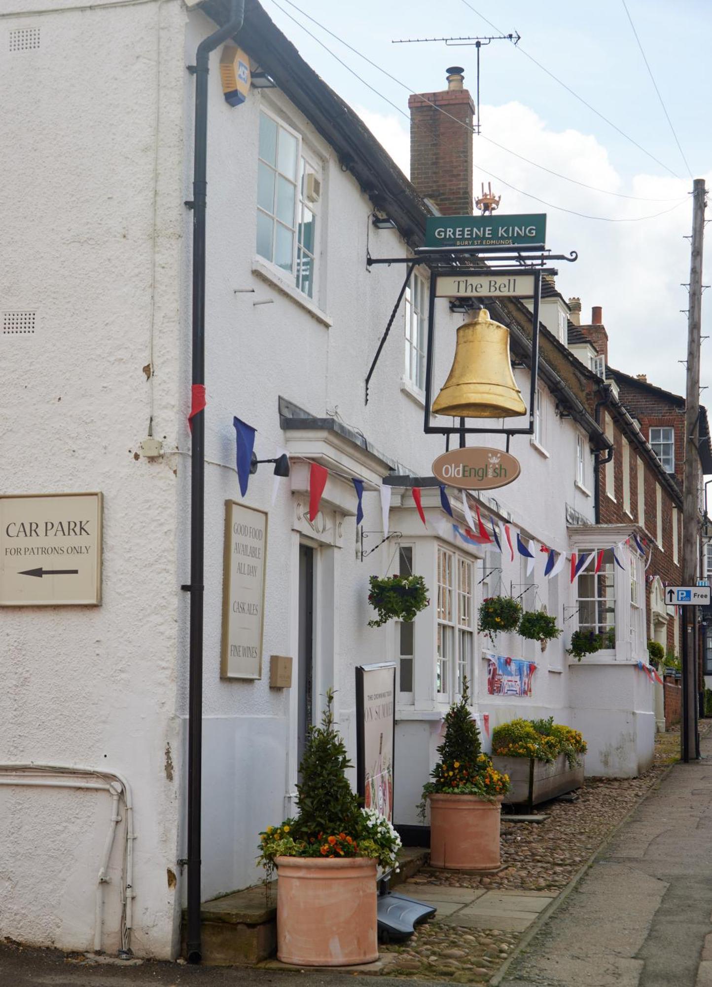 The Bell Hotel Woburn By Greene King Inns Esterno foto