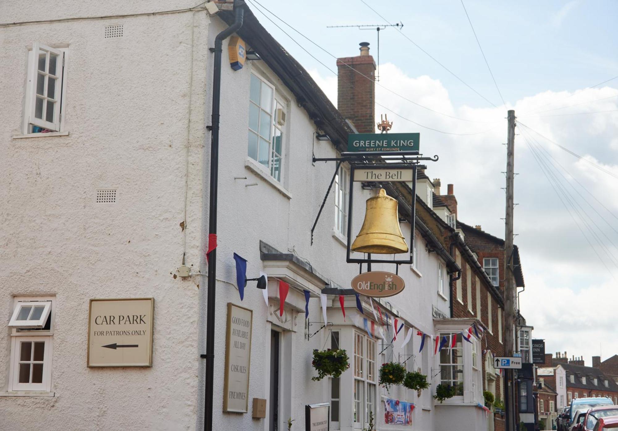 The Bell Hotel Woburn By Greene King Inns Esterno foto